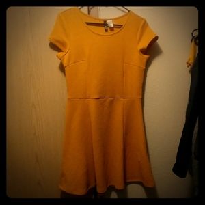 Yellow dress